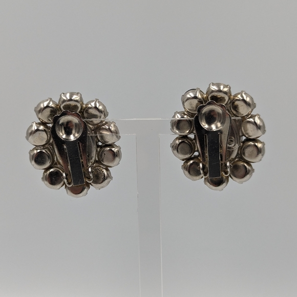 Glass Rhinestones Clip On Earrings London Blue/Light Blue Color Silver Tone VTG - Picture 9 of 12